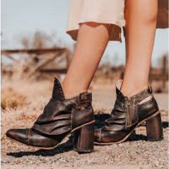 Freebird Jericho EUC brown ankle boots - Picture 1 of 10